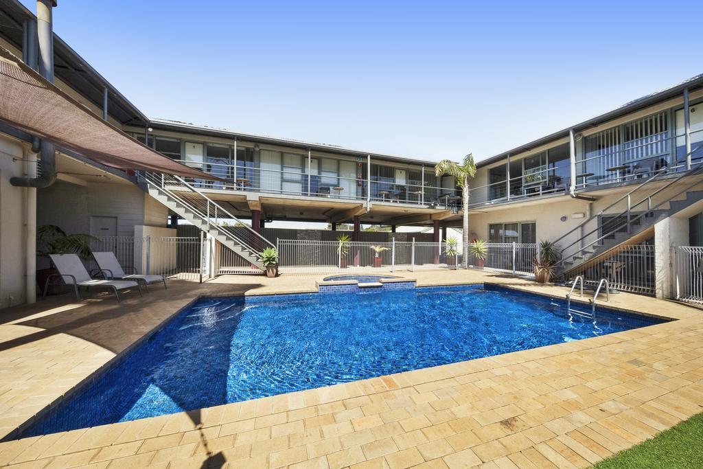 Moonlight Bay Apartments Rye Buitenkant foto