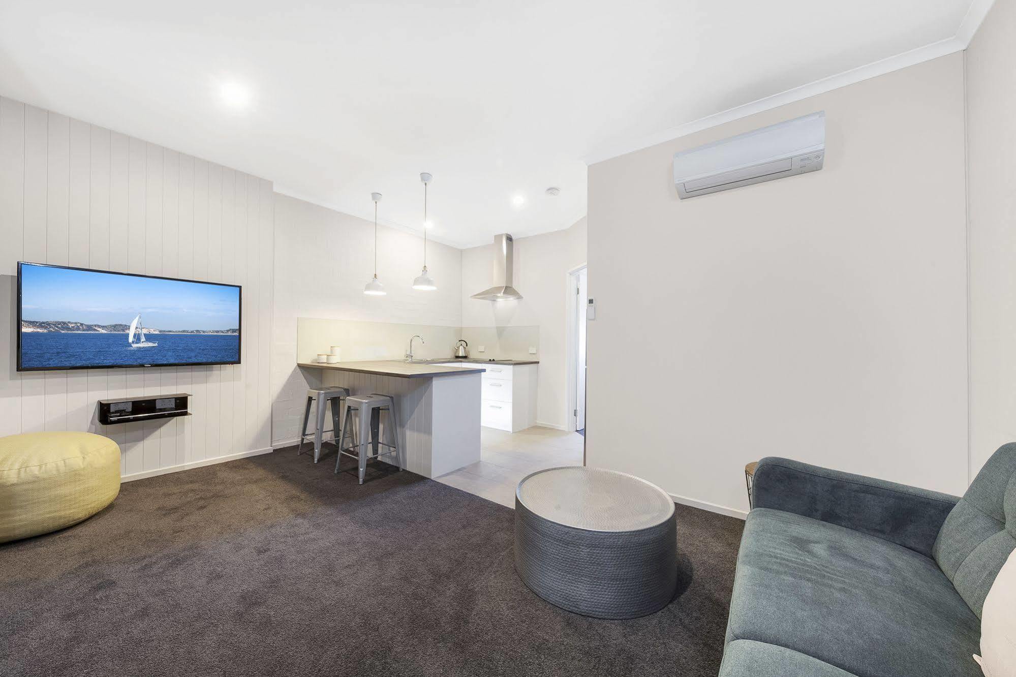 Moonlight Bay Apartments Rye Buitenkant foto