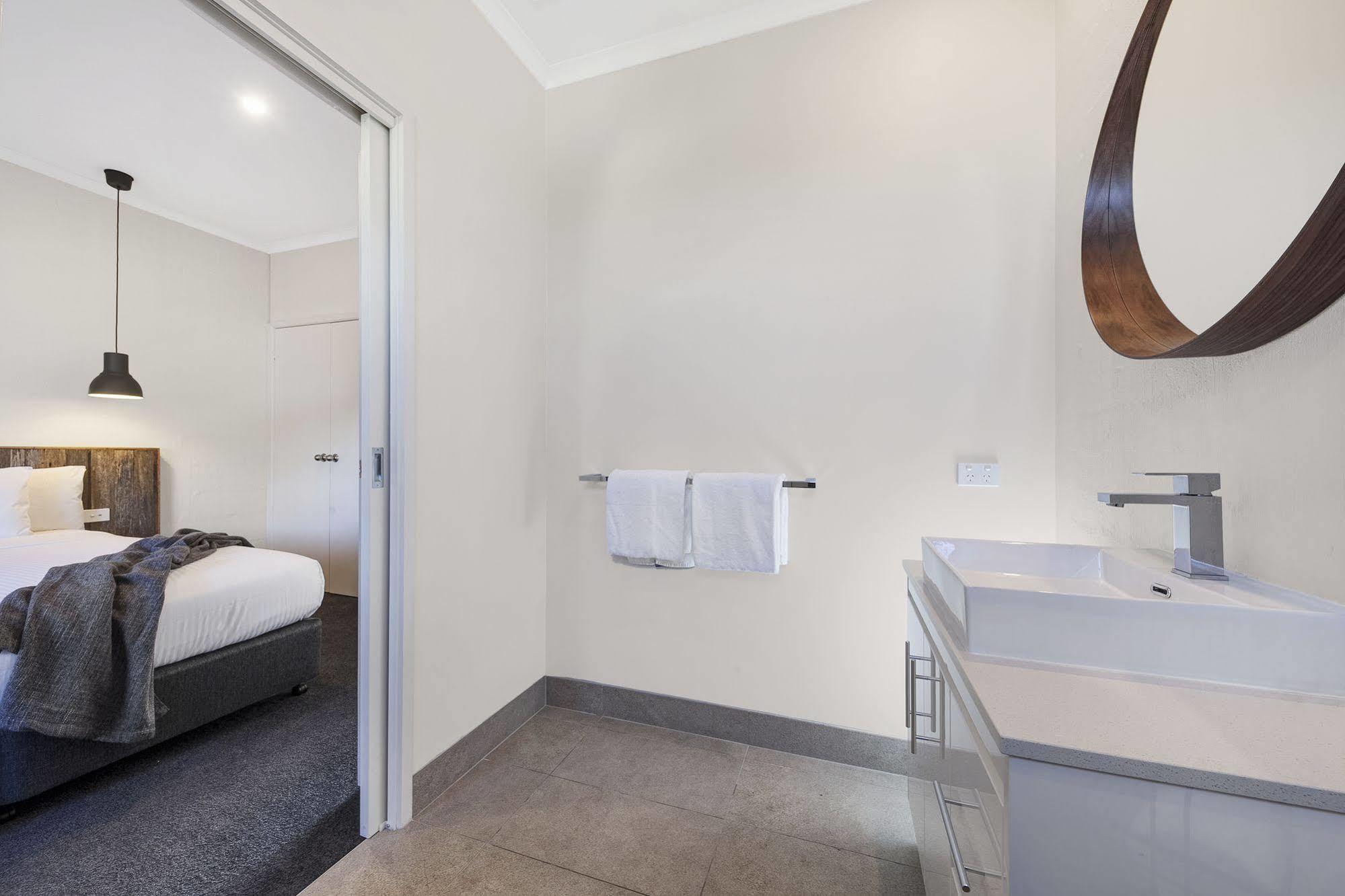 Moonlight Bay Apartments Rye Buitenkant foto