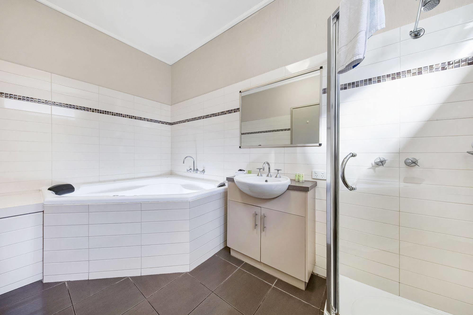 Moonlight Bay Apartments Rye Buitenkant foto